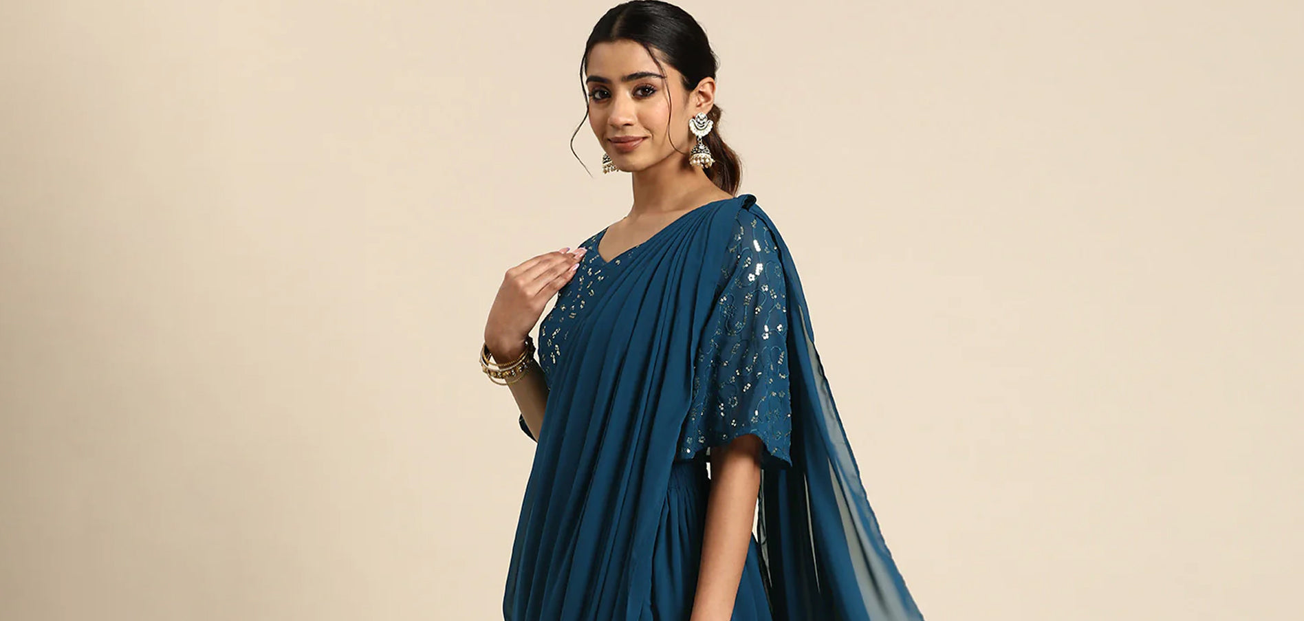 15 saree drape styles to ace like Sayantani Ghosh | Times of India
